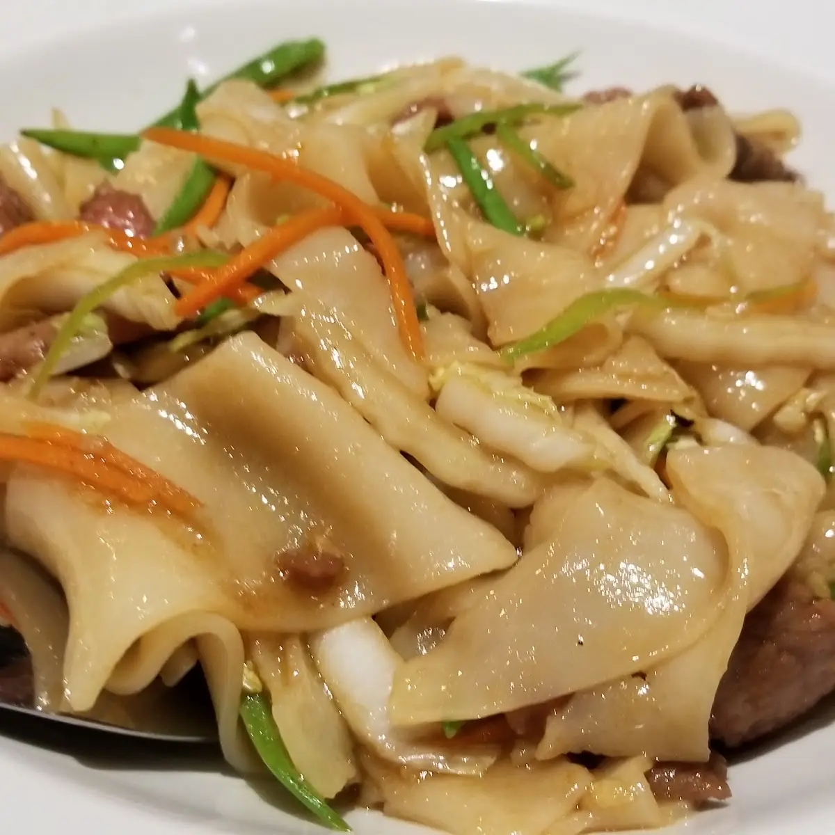 Rice Noodle with Beef 乾炒牛河
